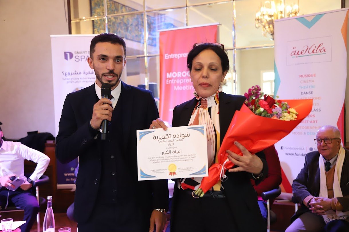 توزيع الشهادات